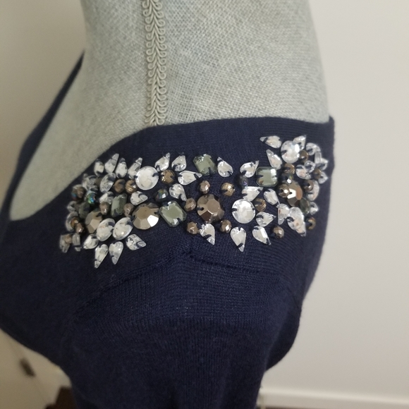 V neck sweater with crystal embellishments - Picture 3 of 4